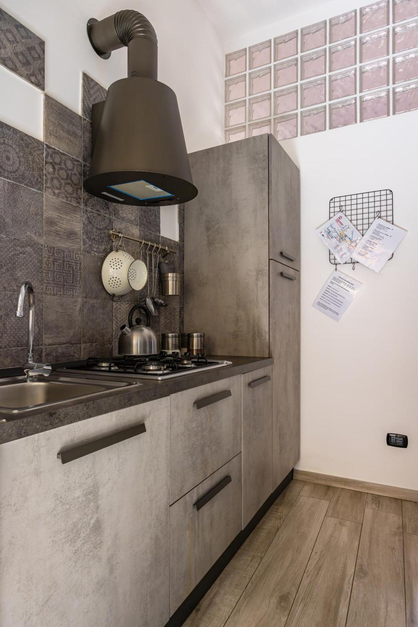 Palazzo Mormando - Modern Apartment เนเปิลส์ ภายนอก รูปภาพ