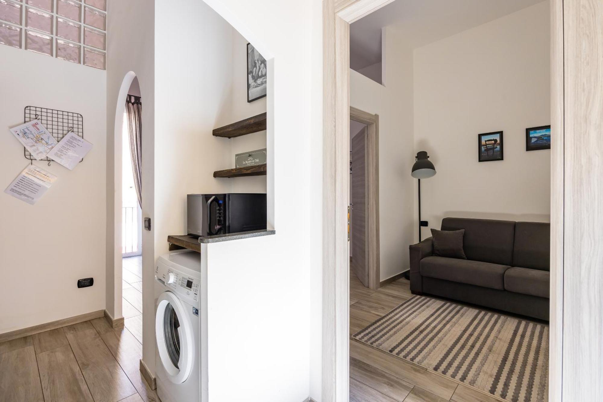 Palazzo Mormando - Modern Apartment เนเปิลส์ ภายนอก รูปภาพ