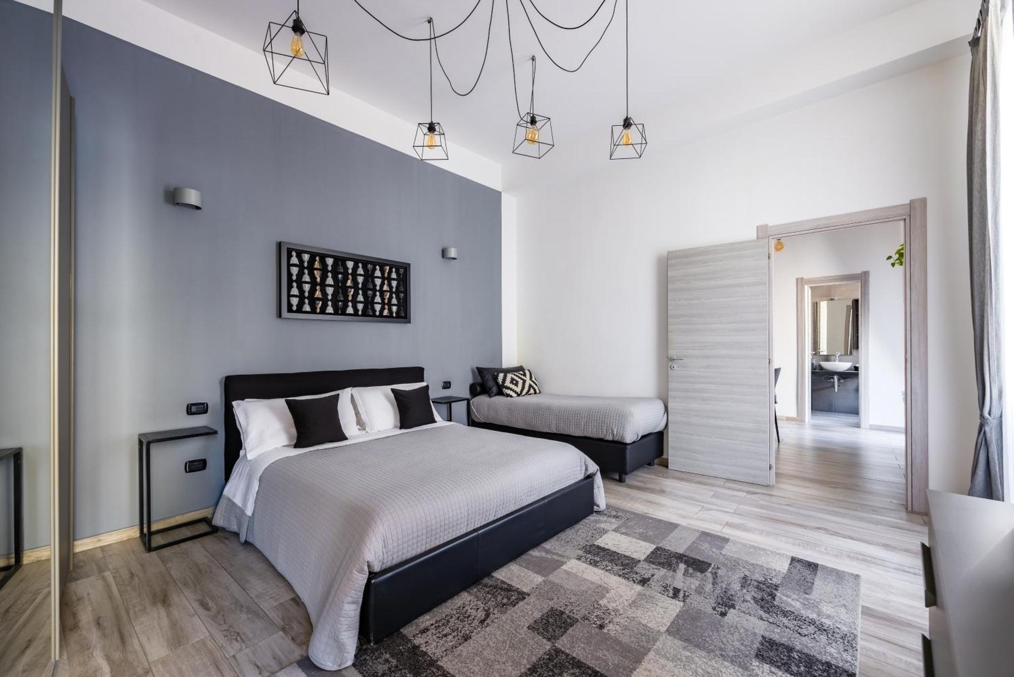 Palazzo Mormando - Modern Apartment เนเปิลส์ ภายนอก รูปภาพ